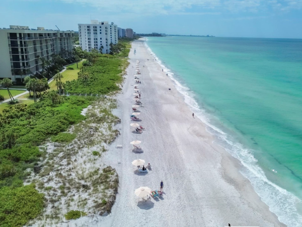 Luxurious Beachfront Condo in Longboat Key Florida - Stunning Gulf Views